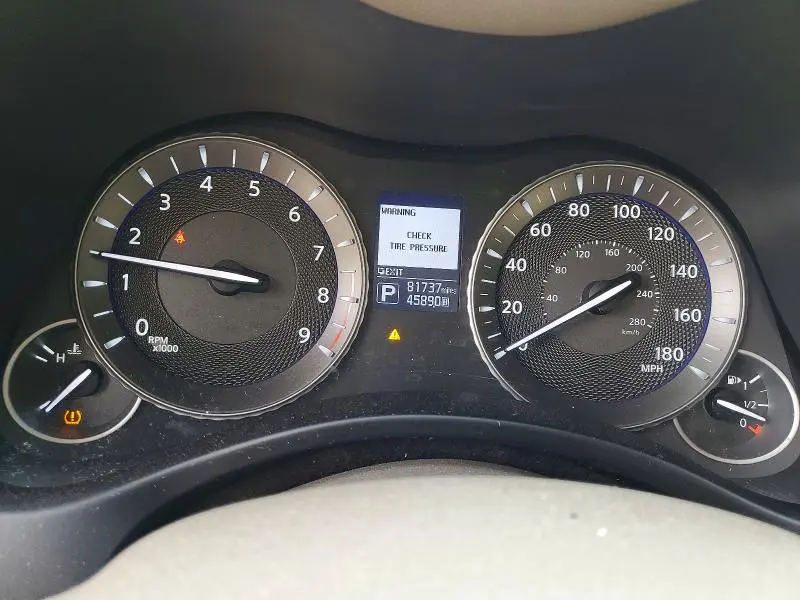2015 INFINITI Q70L 3.7  