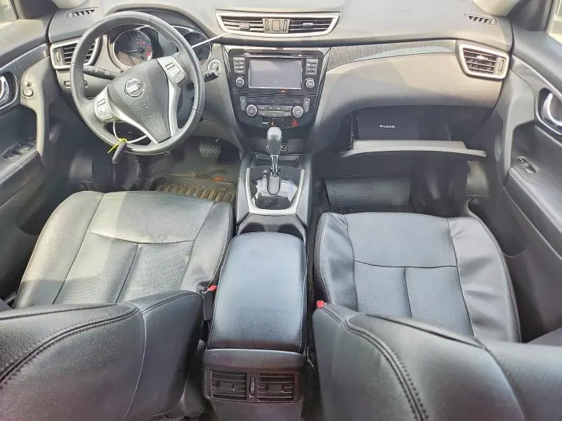 2016 NISSAN ROGUE SL  