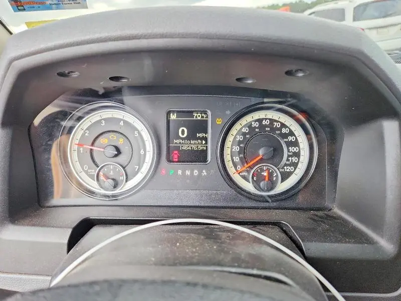 2014 RAM 1500 ST  
