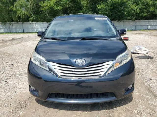 2015 TOYOTA SIENNA XLE  