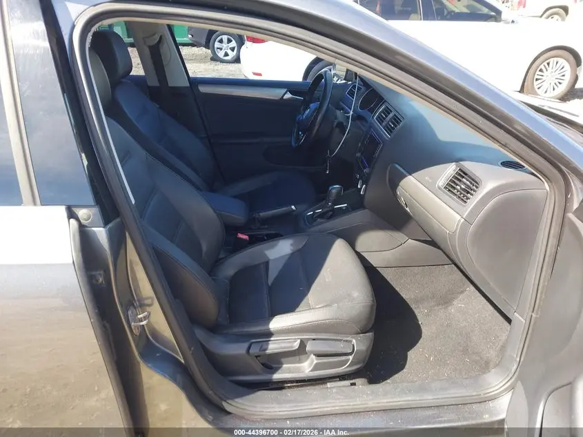 2017 VOLKSWAGEN JETTA 1.4T SE