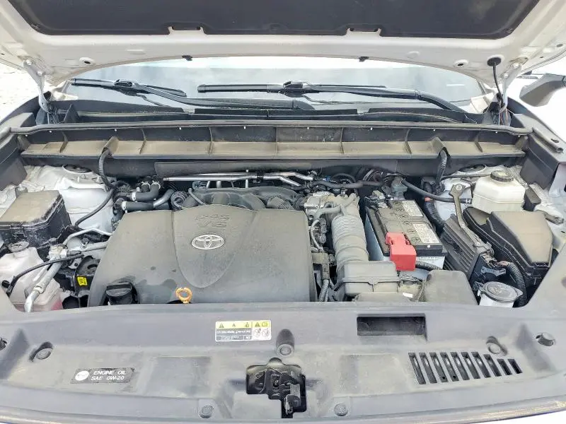 2022 TOYOTA HIGHLANDER L  