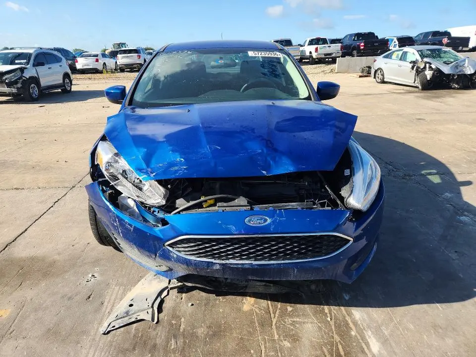 2018 FORD FOCUS SE  
