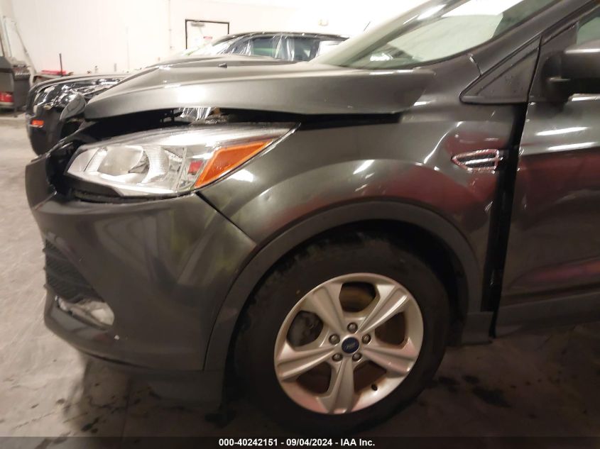 2016 FORD ESCAPE SE