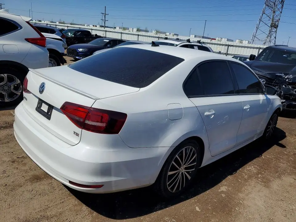 2016 VOLKSWAGEN JETTA SPORT  