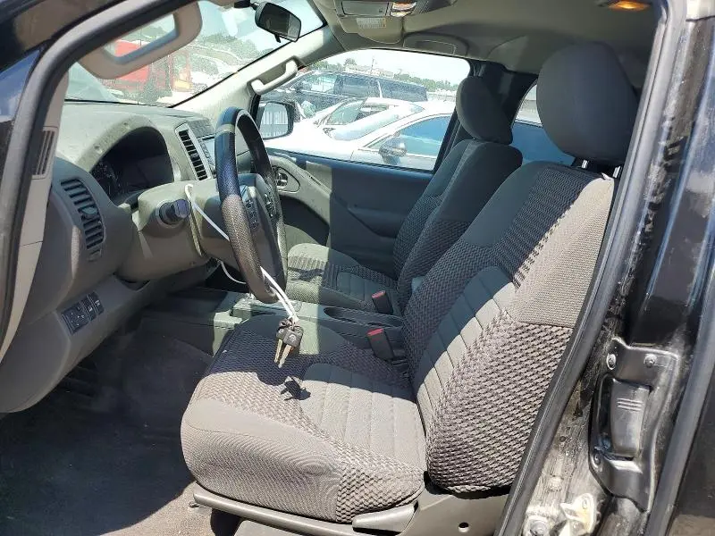 2016 NISSAN FRONTIER SV V6  