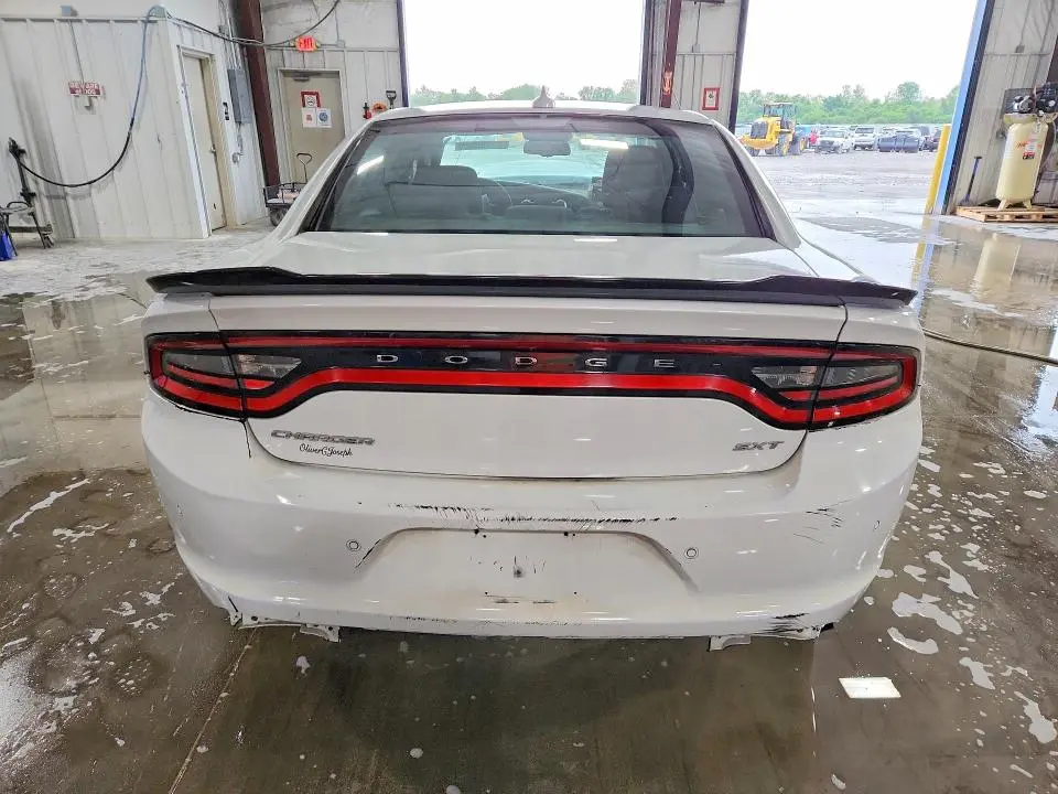 2015 DODGE CHARGER SXT  