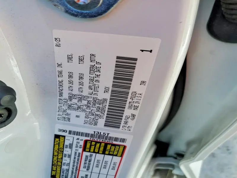 2025 TOYOTA TUNDRA CREWMAX SR  