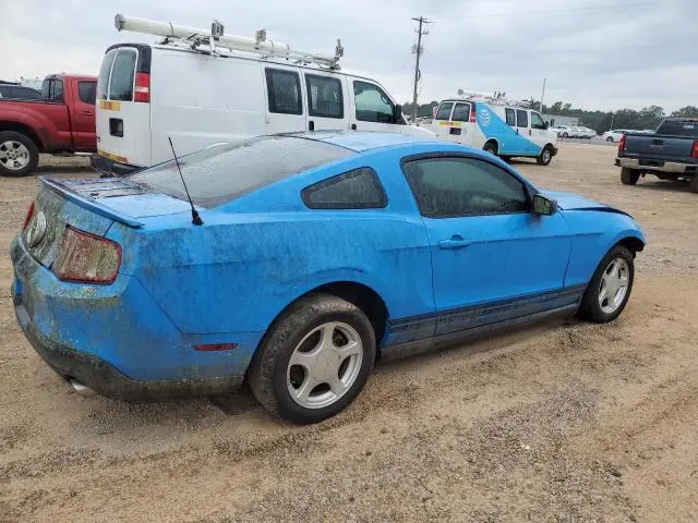 2011 FORD MUSTANG