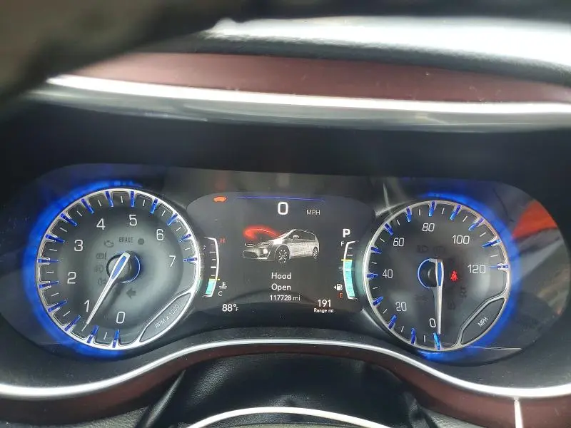 2017 CHRYSLER PACIFICA LIMITED  