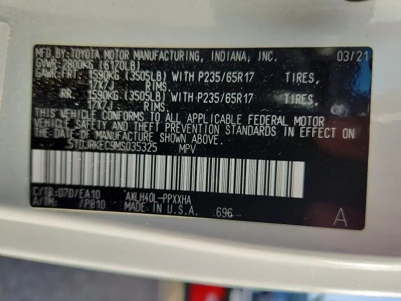 2021 TOYOTA SIENNA XLE  