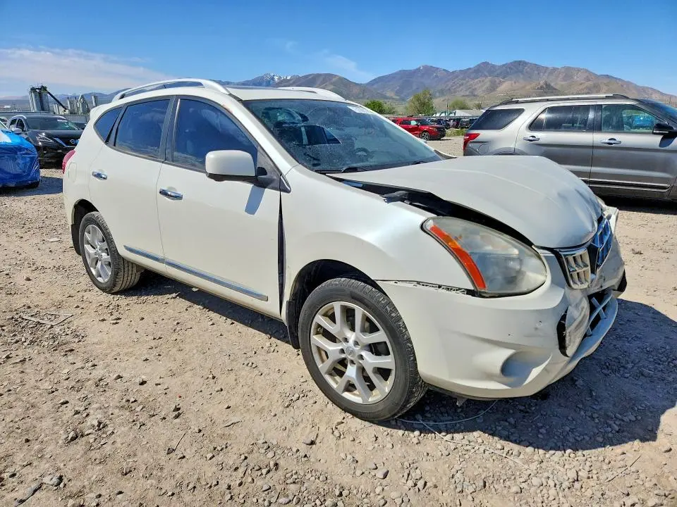 2012 NISSAN ROGUE S  
