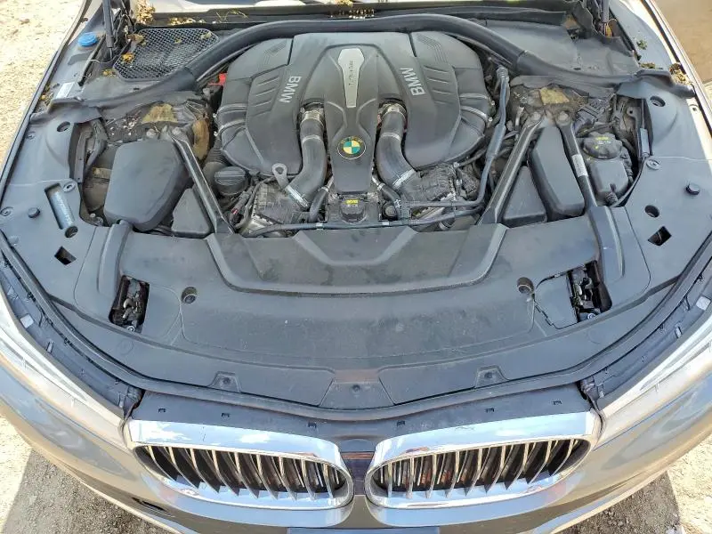 2016 BMW 750 XI  