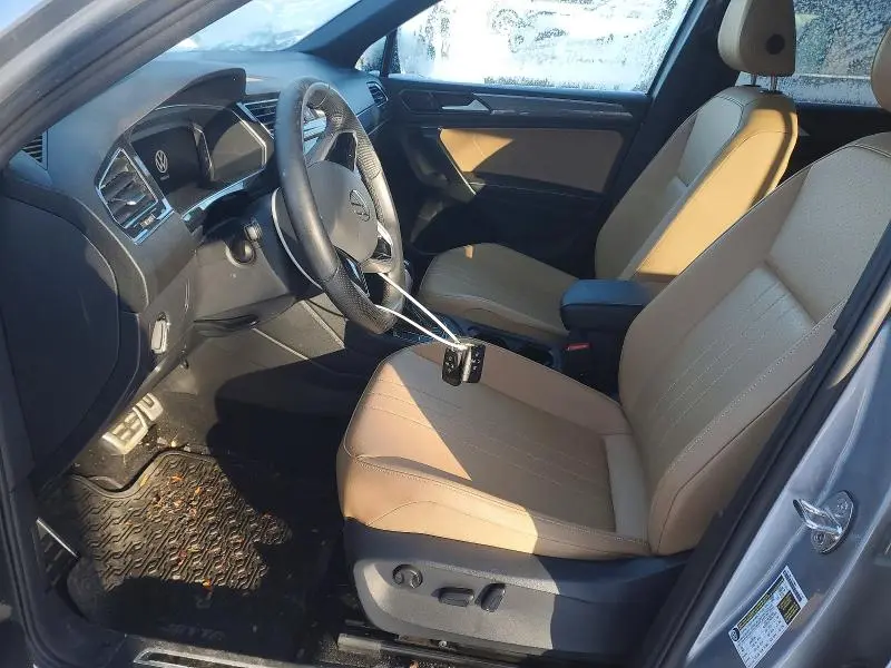 2023 VOLKSWAGEN TIGUAN SE R-LINE BLACK  