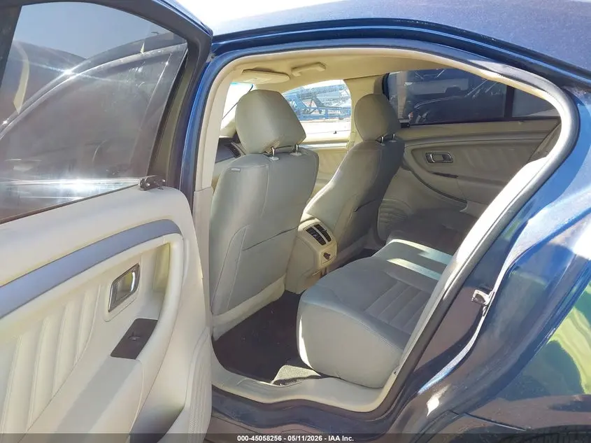 2017 FORD TAURUS SE