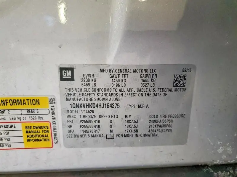 2017 CHEVROLET TRAVERSE LT  