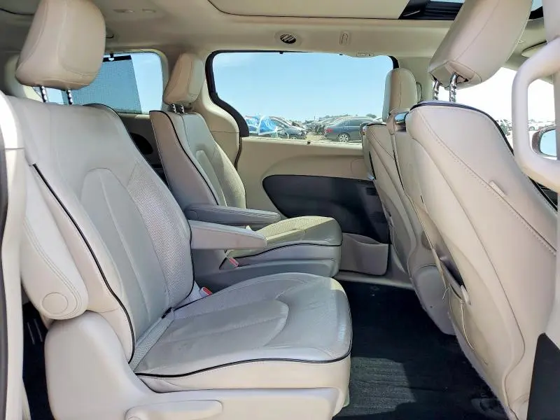 2018 CHRYSLER PACIFICA HYBRID LIMITED  