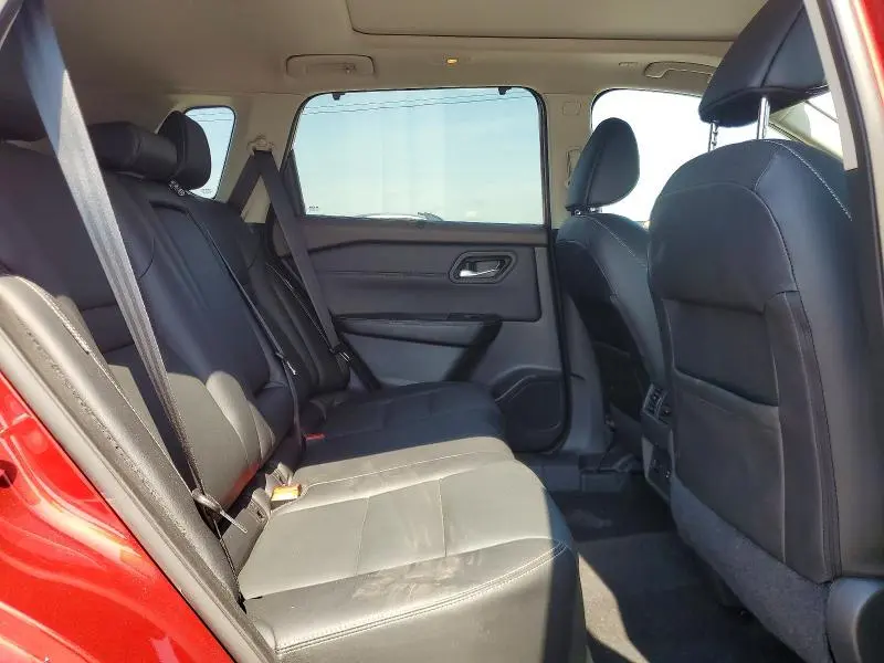 2022 NISSAN ROGUE SL  