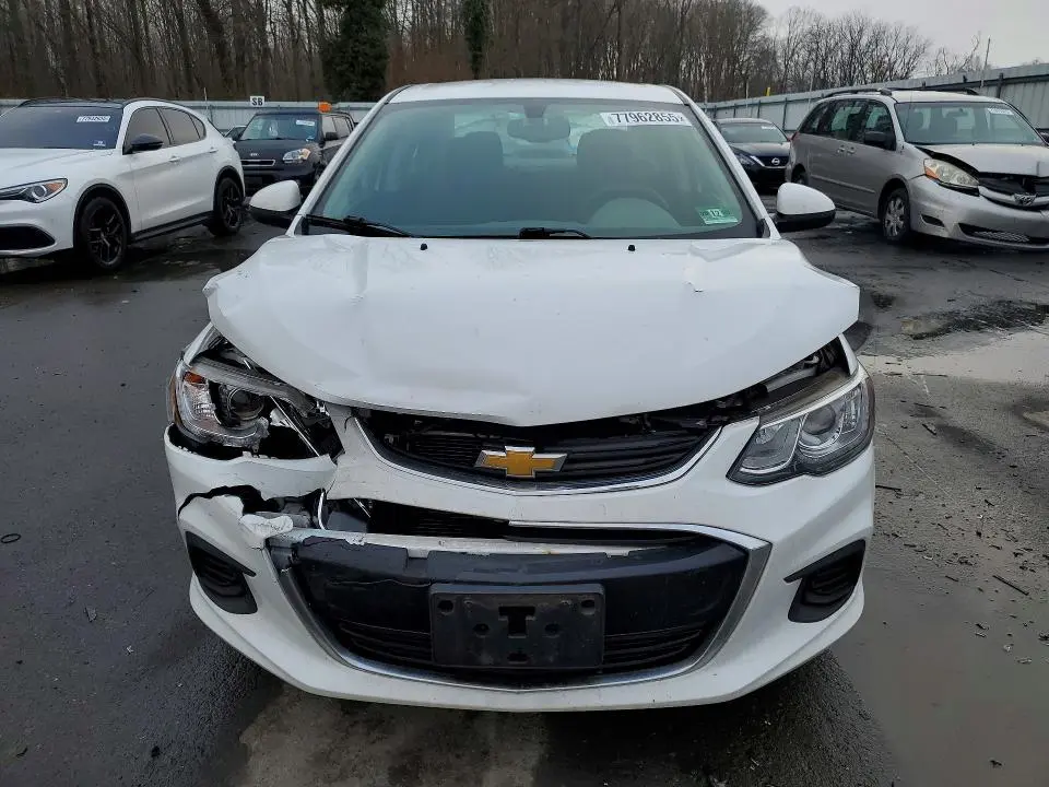 2018 CHEVROLET SONIC LT  