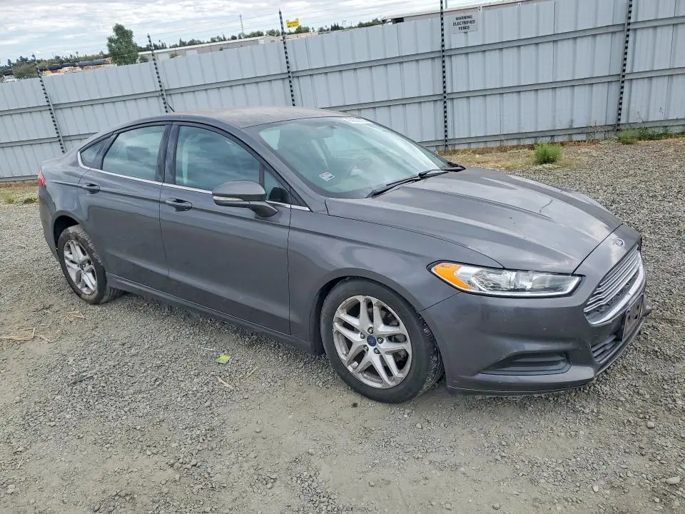 2016 FORD FUSION SE  