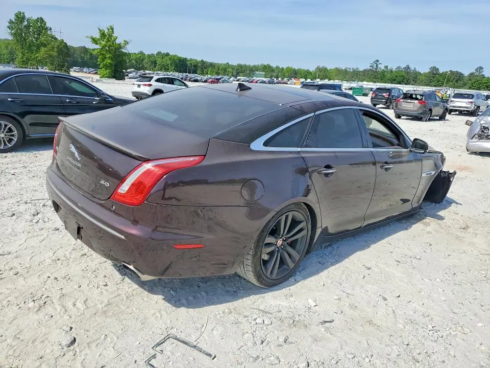 2015 JAGUAR XJ   