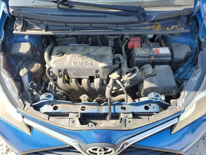2015 TOYOTA YARIS 5-DOOR L  