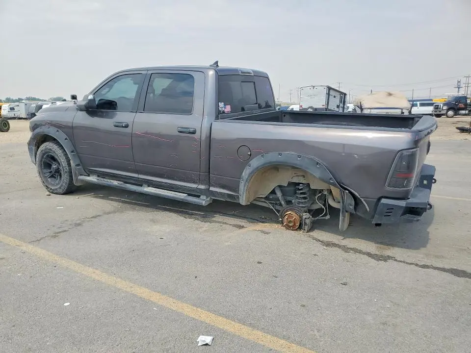 2014 RAM 1500 SLT  