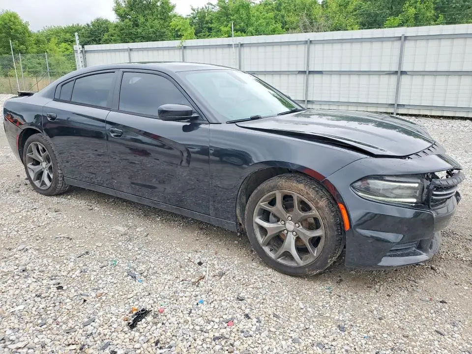 2015 DODGE CHARGER SE  