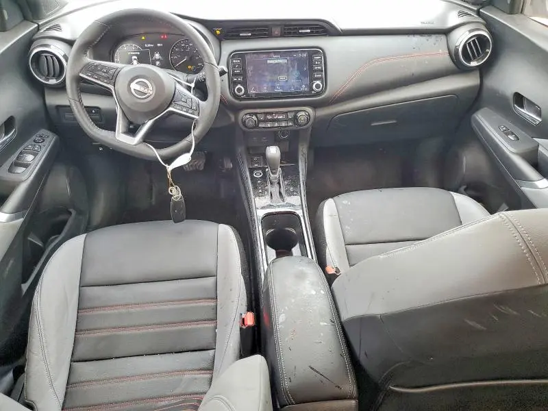 2023 NISSAN KICKS SR  