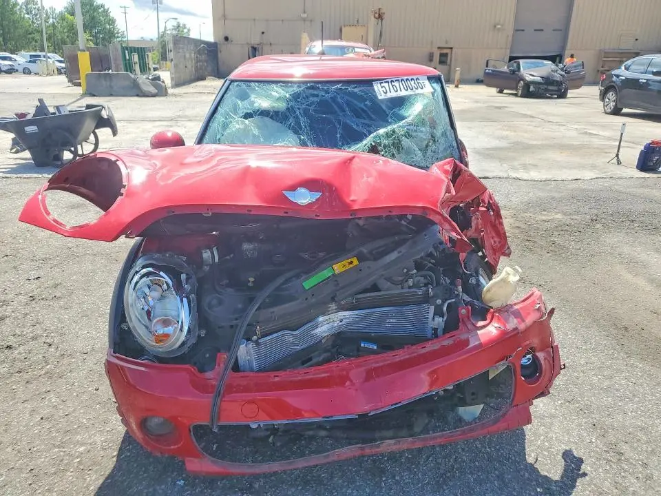 2011 MINI COOPER   