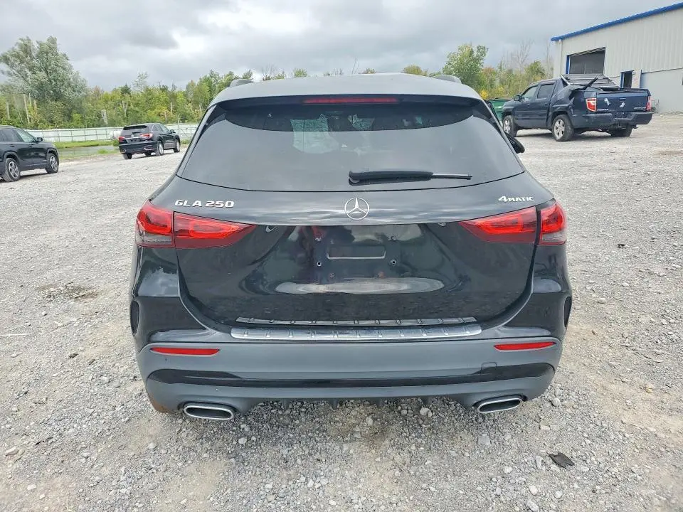 2021 MERCEDES-BENZ GLA 250 4MATIC  