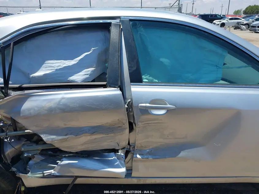 2010 TOYOTA CAMRY LE