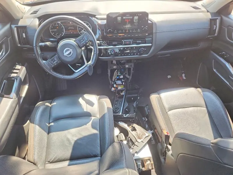 2022 NISSAN PATHFINDER SL  