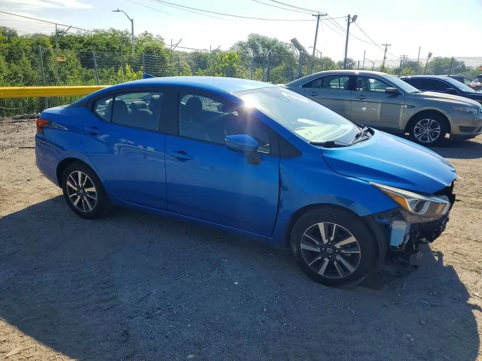 2021 NISSAN VERSA SV  