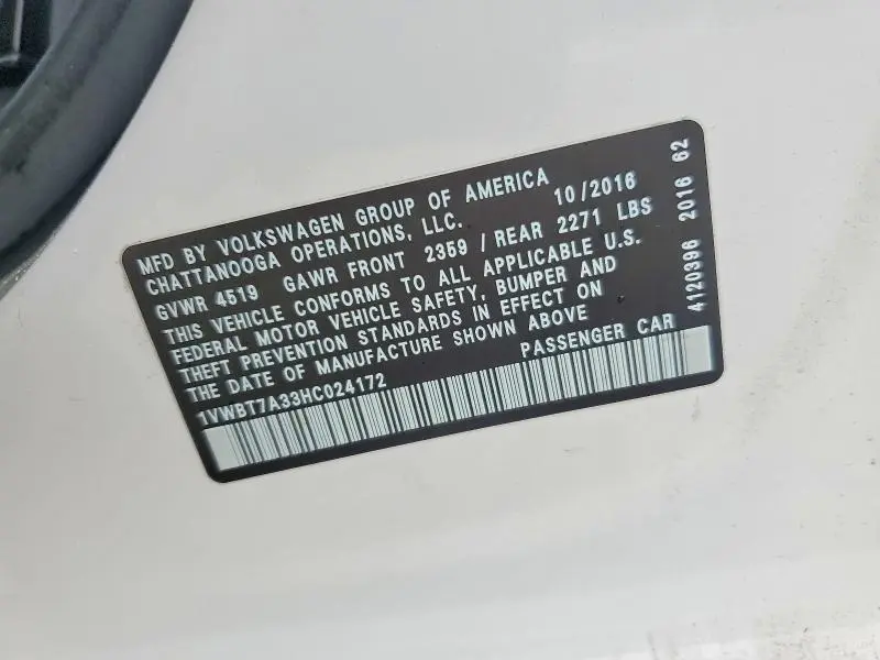 2017 VOLKSWAGEN PASSAT SE  