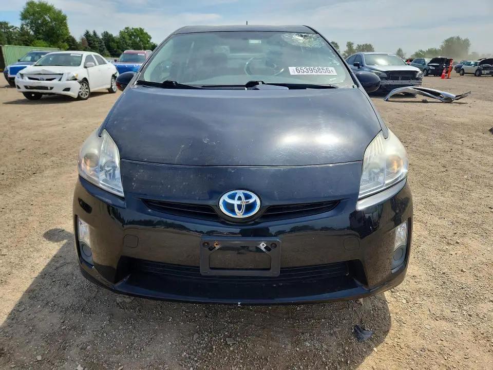 2010 TOYOTA PRIUS III  