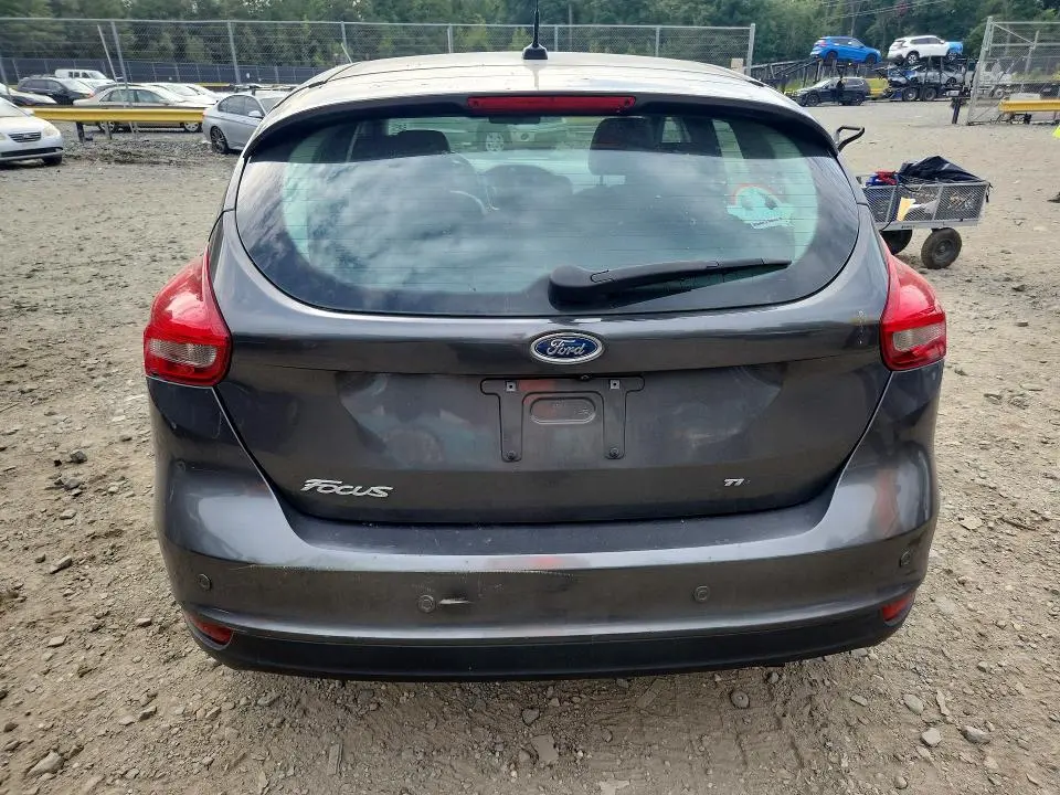 2016 FORD FOCUS TITANIUM  