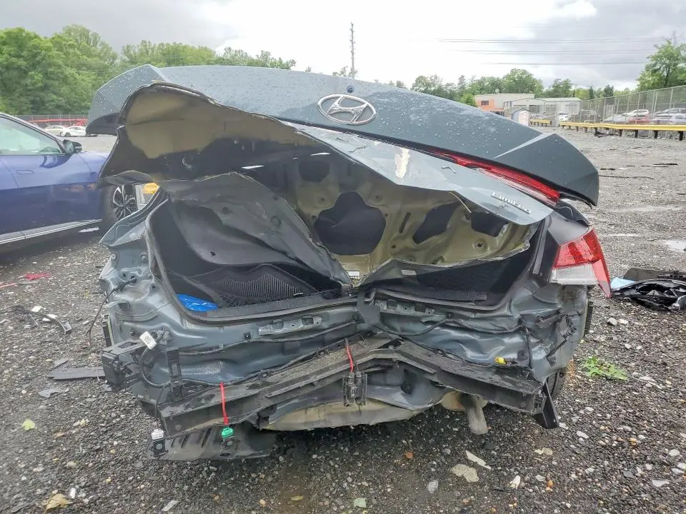 2022 HYUNDAI ELANTRA LIMITED  