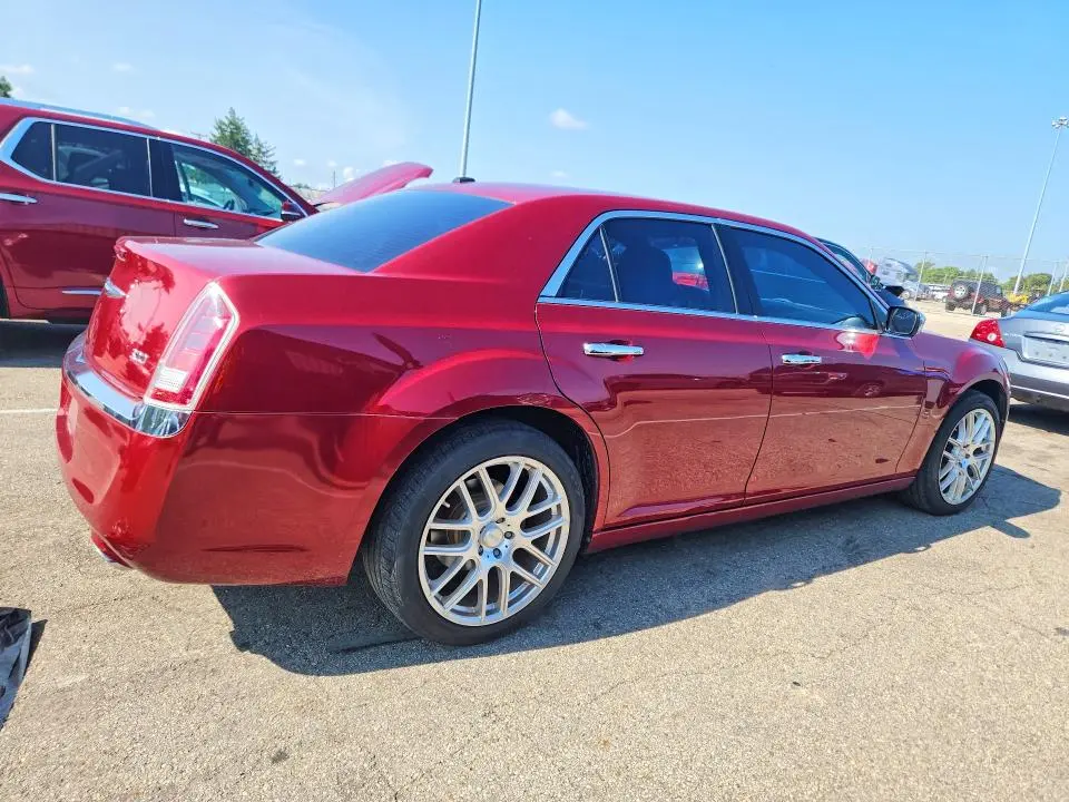 2011 CHRYSLER 300 LIMITED  