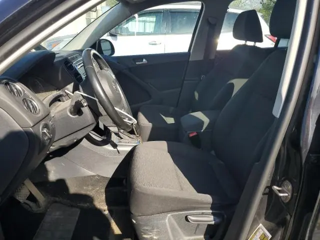 2014 VOLKSWAGEN TIGUAN S  