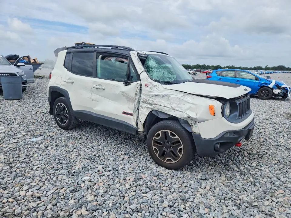 2016 JEEP RENEGADE TRAILHAWK  