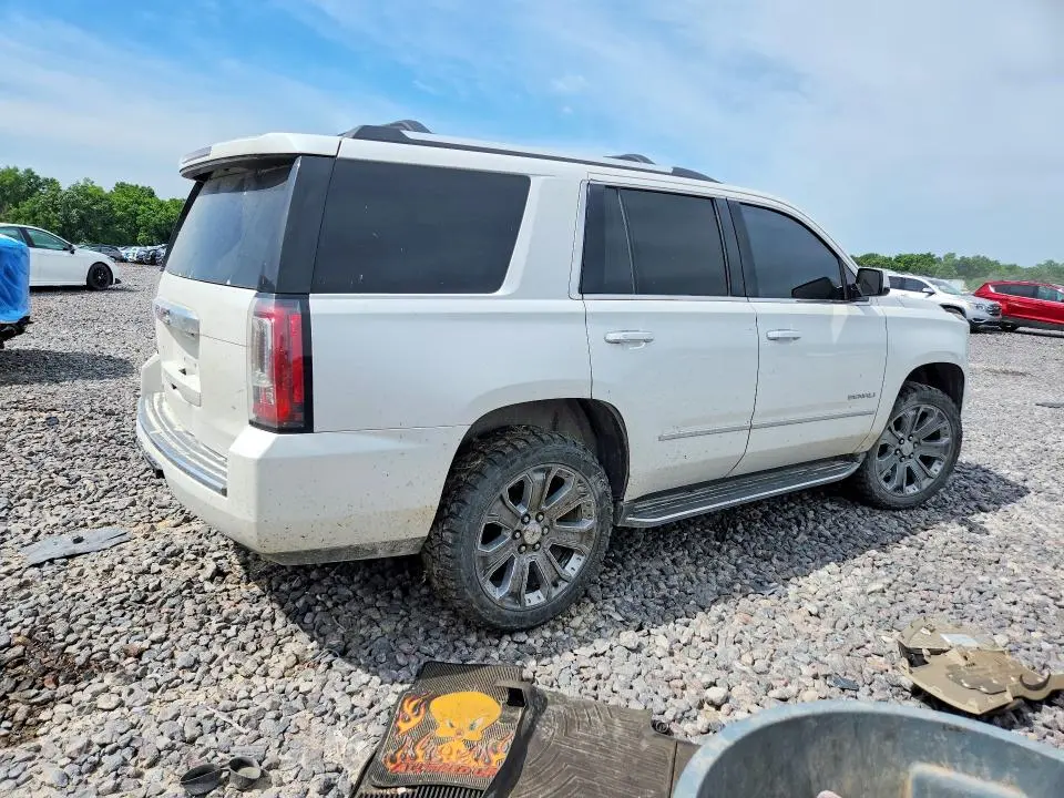 2016 GMC YUKON DENALI  