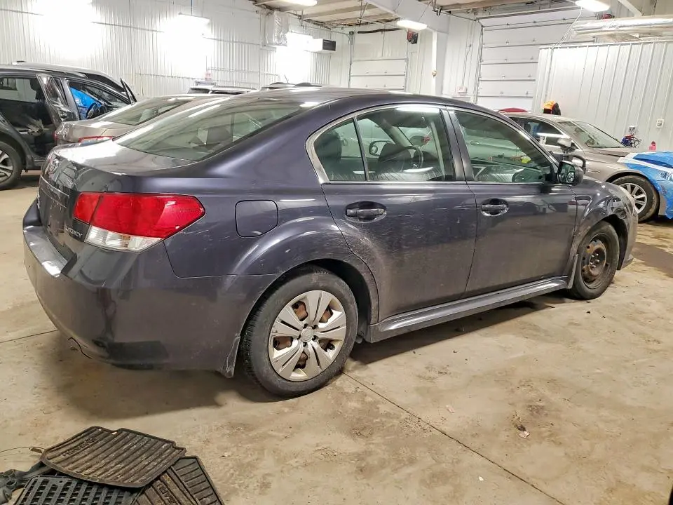 2013 SUBARU LEGACY 2.5I  