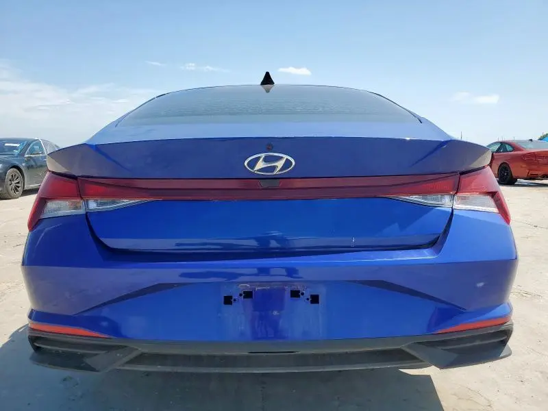 2021 HYUNDAI ELANTRA SEL  