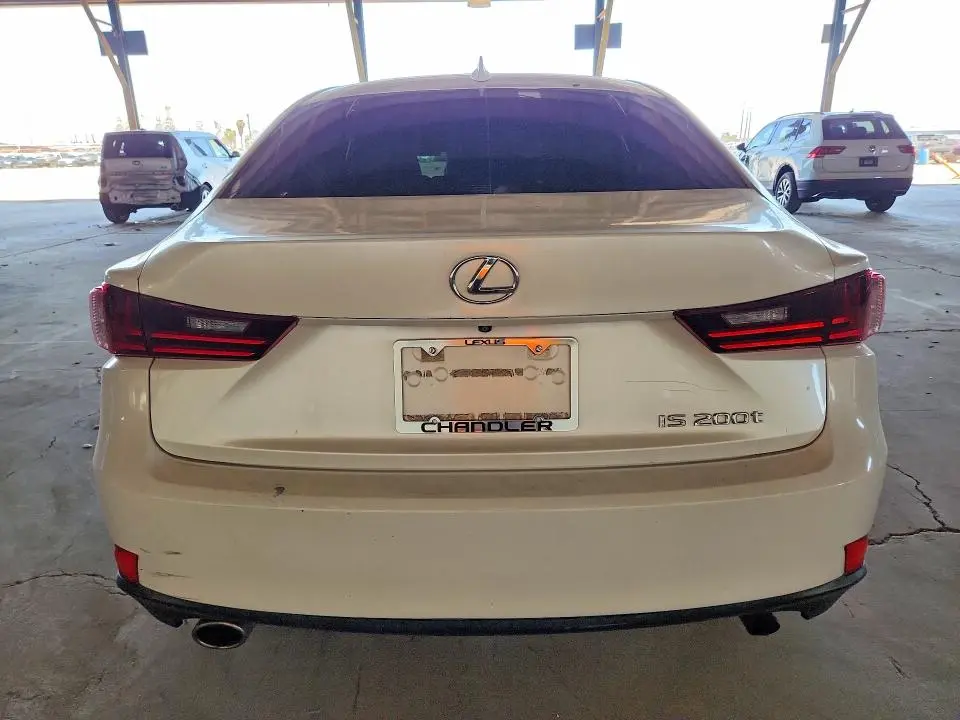 2016 LEXUS IS 200T  