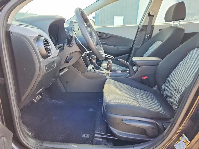 2020 HYUNDAI KONA SE  