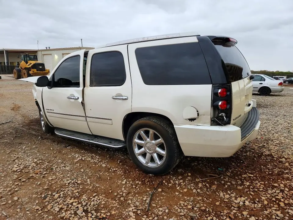 2013 GMC YUKON DENALI  