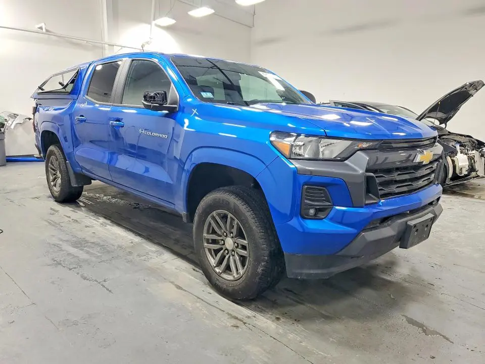 2023 CHEVROLET COLORADO LT  