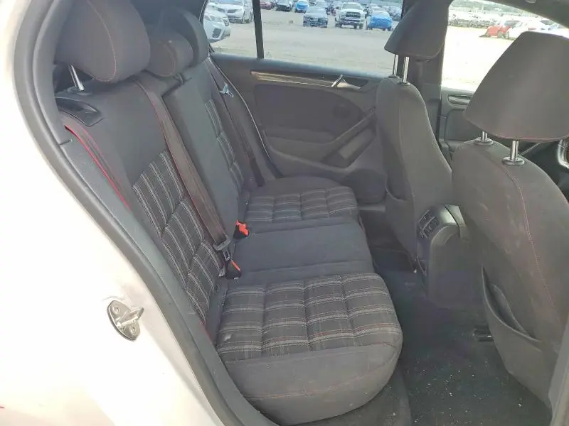 2013 VOLKSWAGEN GTI   