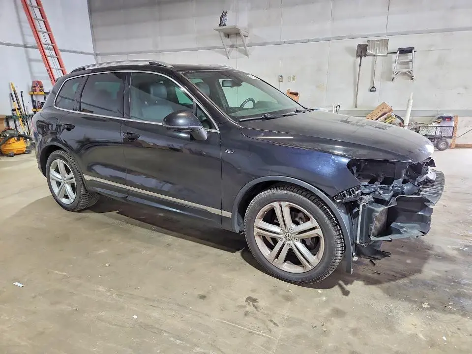 2014 VOLKSWAGEN TOUAREG TDI  